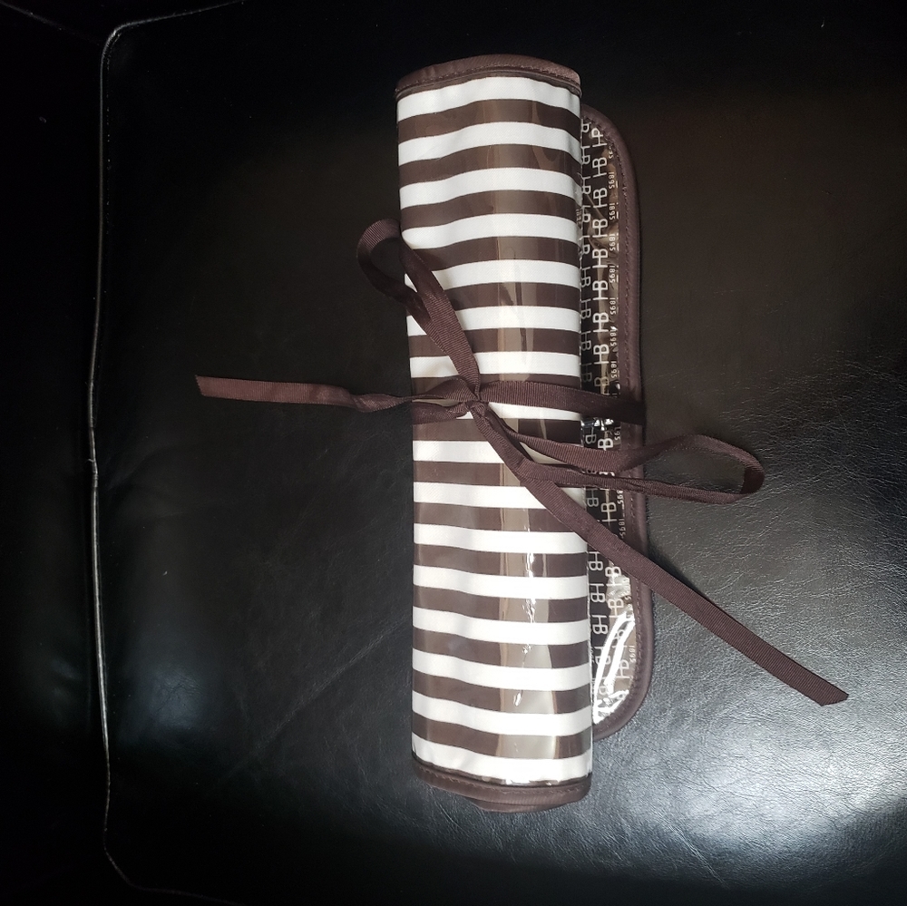 Henri Bendel travel jewelry roll
